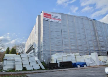 Budova Úradu vlády SR v Bratislave uzatvorená do jedného kontrolovaného pásma počas sanácie azbestu spoločnosťou AZBESTOP by DILMUN SYSTEM