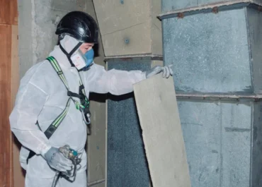 Odstránenie azbestových dosiek zo vzduchotechniky v Novej budove Úradu vlády SR v Bratislave spolocnostou AZBESTOP by DILMUN SYSTEM